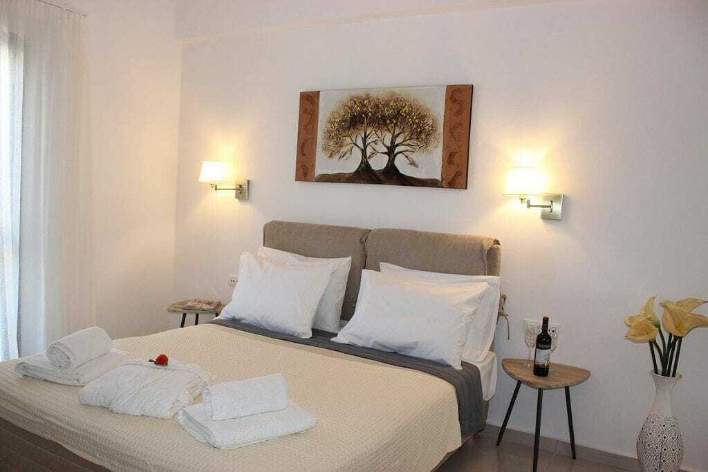 Deluxe Hotel La Canea Esterno foto